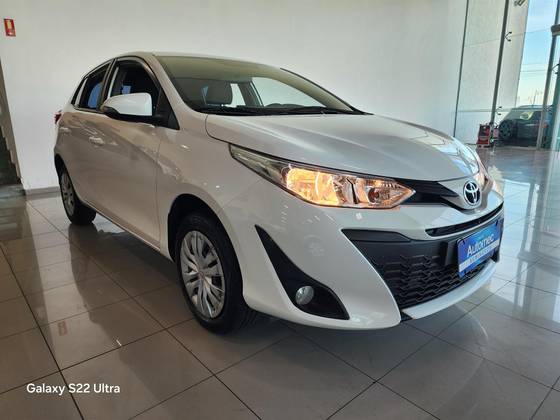 TOYOTA YARIS 1.3 16V FLEX XL LIVE MULTIDRIVE
